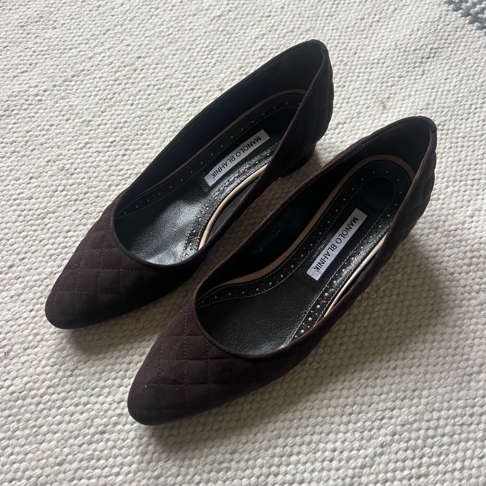 Manolo Blahnik Brown Suede Flats